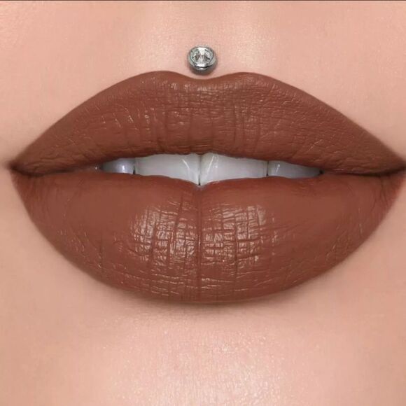 BUY 1 GET 1 FREE - Jeffree Star Velour Liquid Lipstick Plastic Surgery - Picture 1 of 3